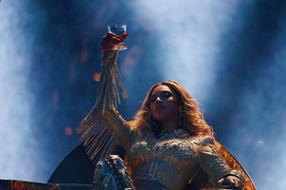 Equipe de Beyoncé aciona Justiça após música aparecer em filme sobre Bolsonaro