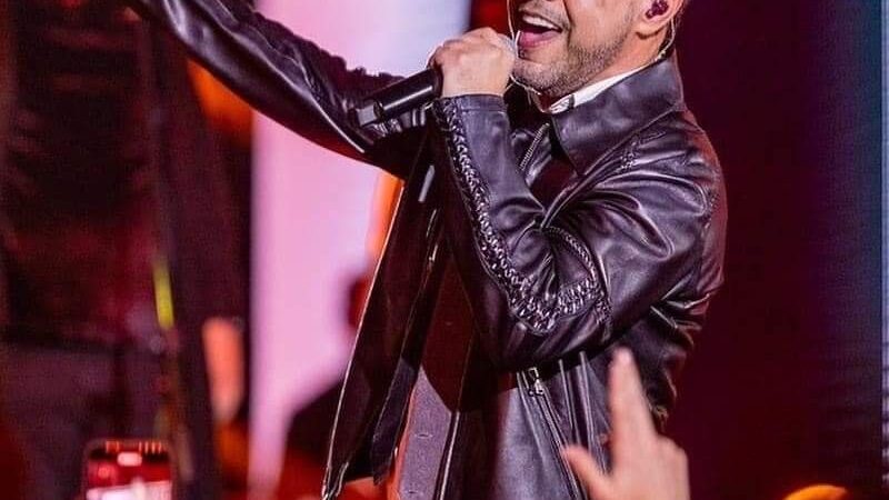 Zezé Di Camargo tem show cancelado em Pernambuco após polêmica com filhas de Silvio Santos