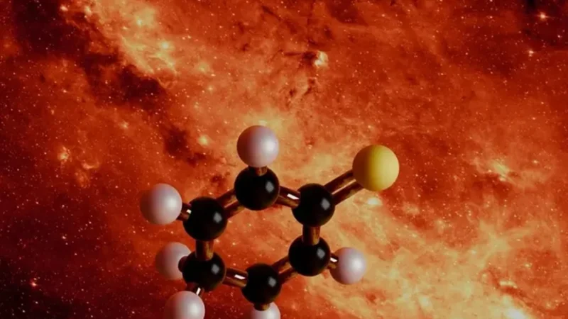 Molécula complexa e essencial para a origem da vida é achada no espaço