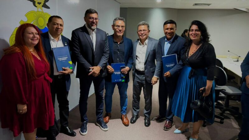 UEA participa da elaboração do Plano Estadual de Turismo 2026-2036